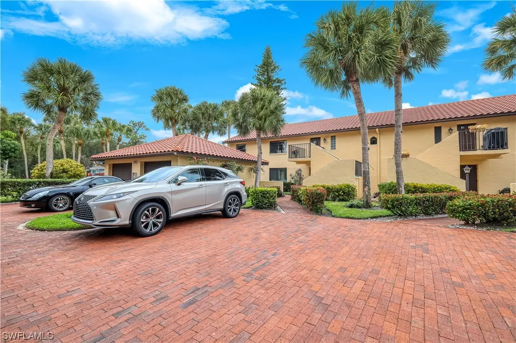 193 Albi Road Naples FL 34112
