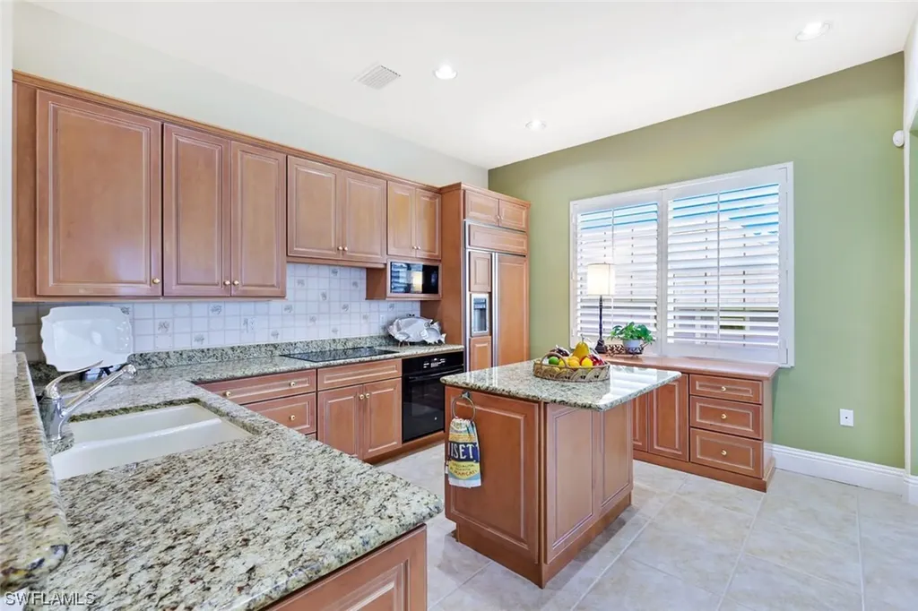 319 7th Avenue S Naples FL 34102