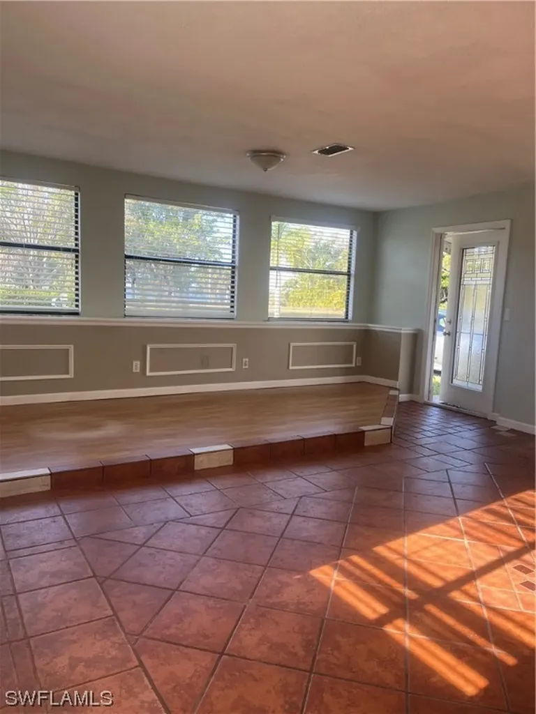3360 E Riverside Drive Fort Myers FL 33916