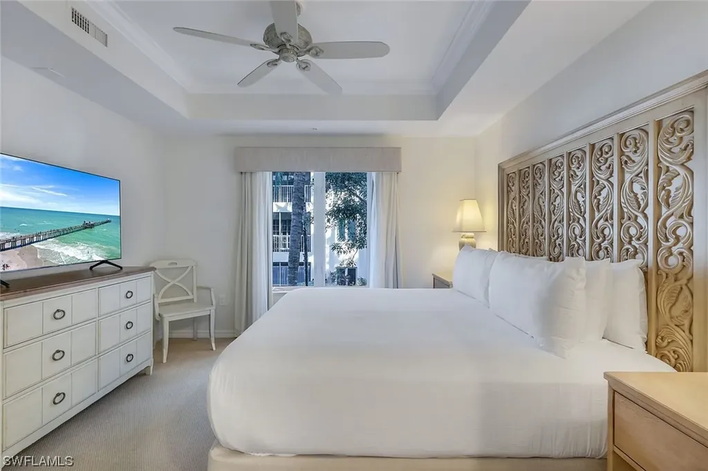221 9th Street S Naples FL 34102