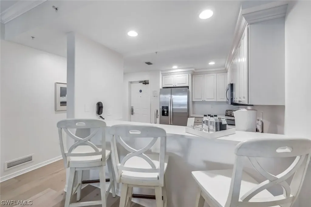 221 9th Street S Naples FL 34102