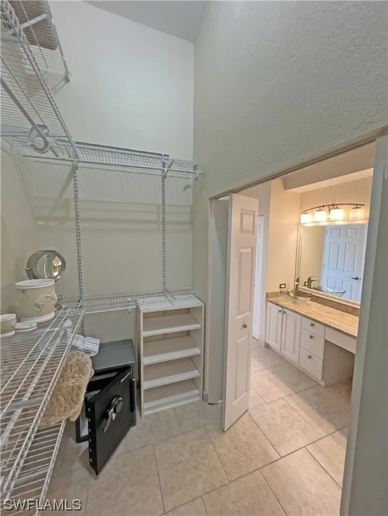 5400 Andover Drive Naples FL 34110
