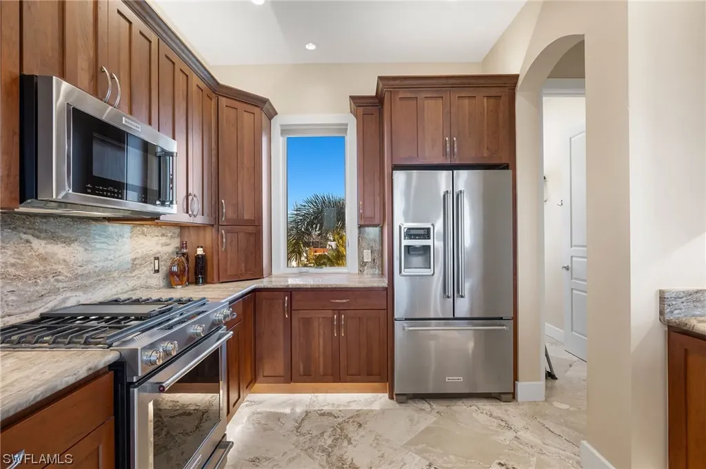 2437 Sapodilla Lane St. James City FL 33956
