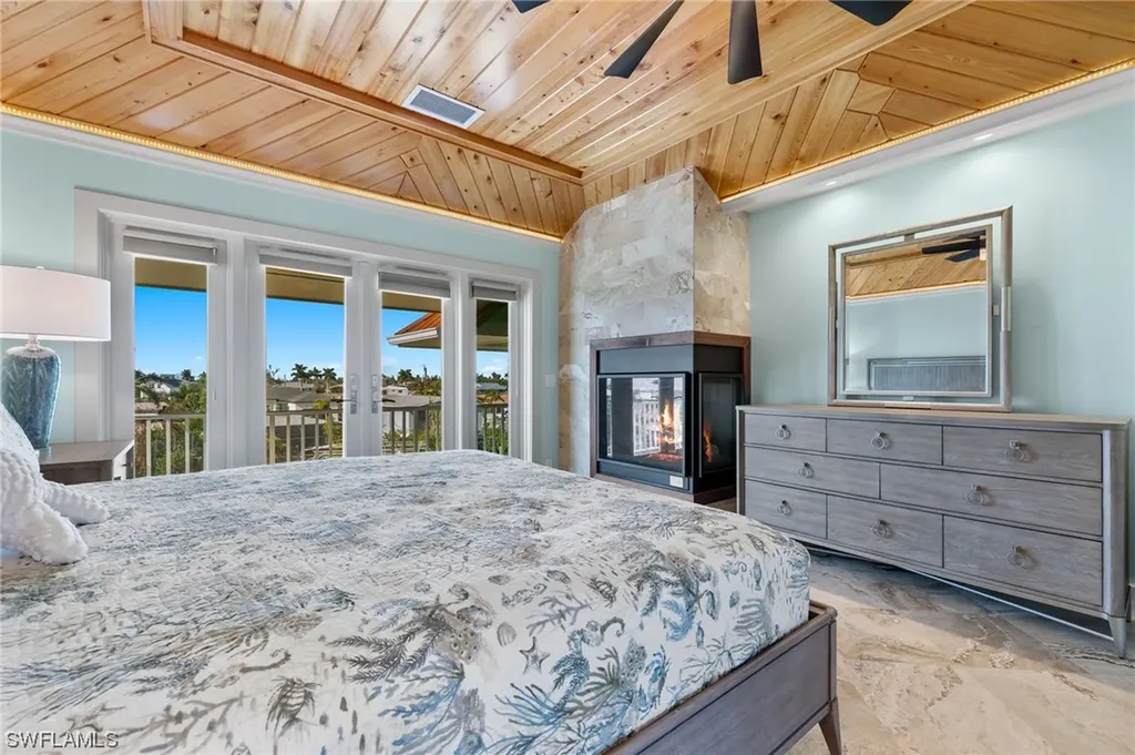 2437 Sapodilla Lane St. James City FL 33956
