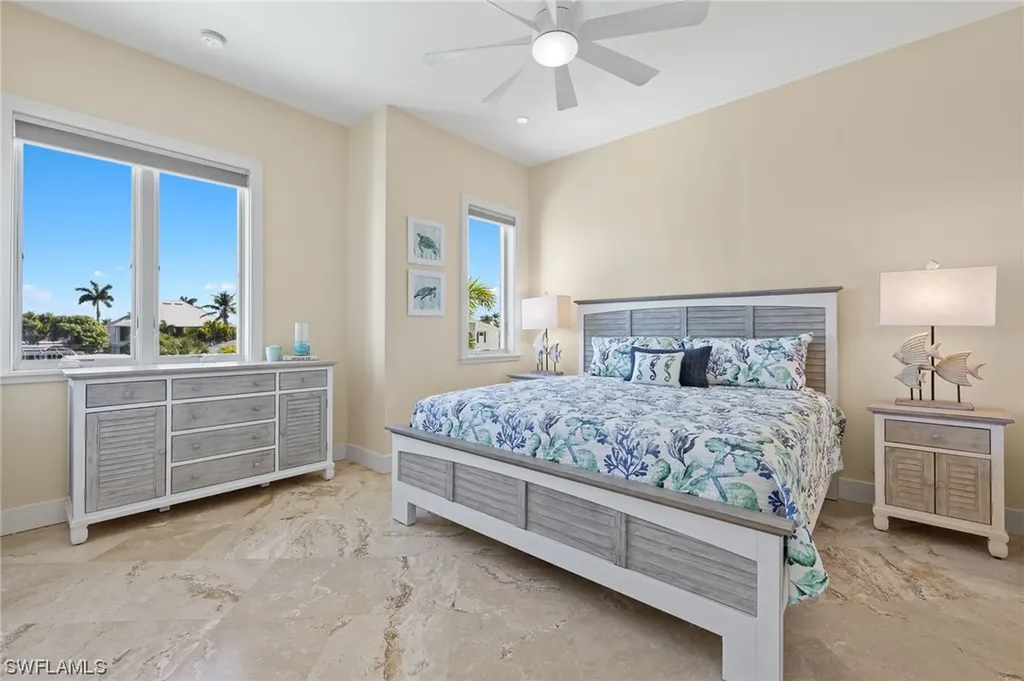 2437 Sapodilla Lane St. James City FL 33956