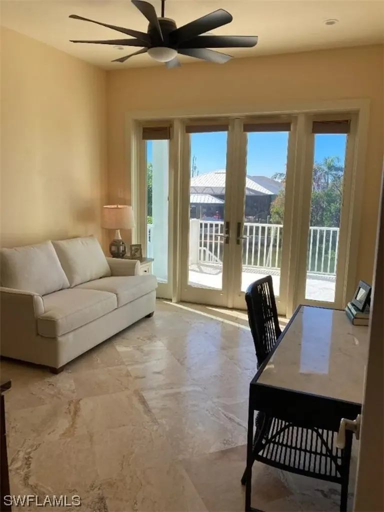 2437 Sapodilla Lane St. James City FL 33956