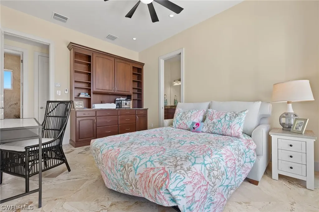 2437 Sapodilla Lane St. James City FL 33956