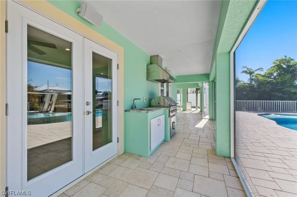 2437 Sapodilla Lane St. James City FL 33956