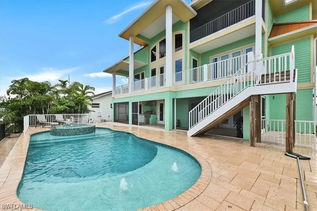 2437 Sapodilla Lane St. James City FL 33956