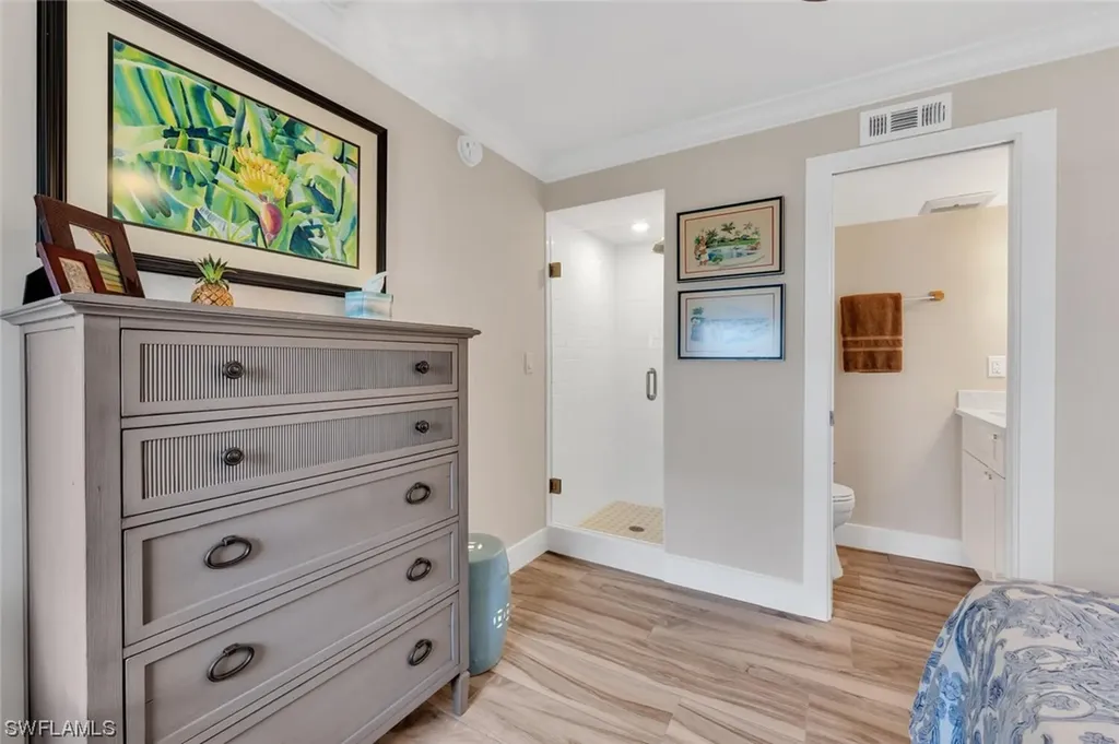 683 12th Avenue S Naples FL 34102