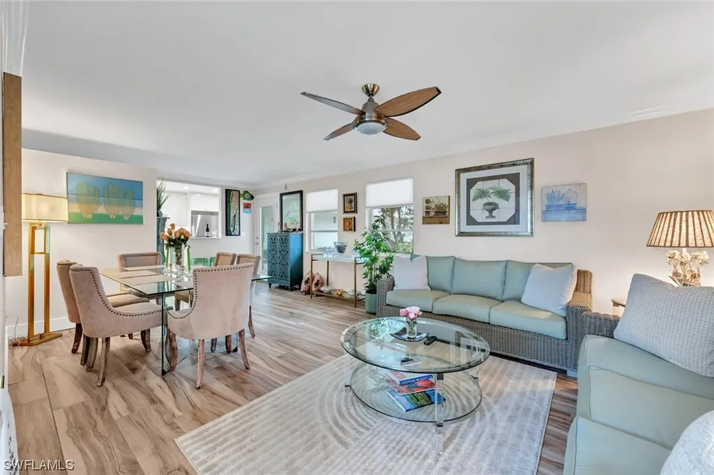 683 12th Avenue S Naples FL 34102