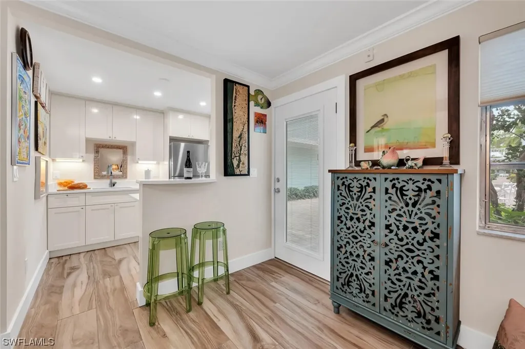 683 12th Avenue S Naples FL 34102