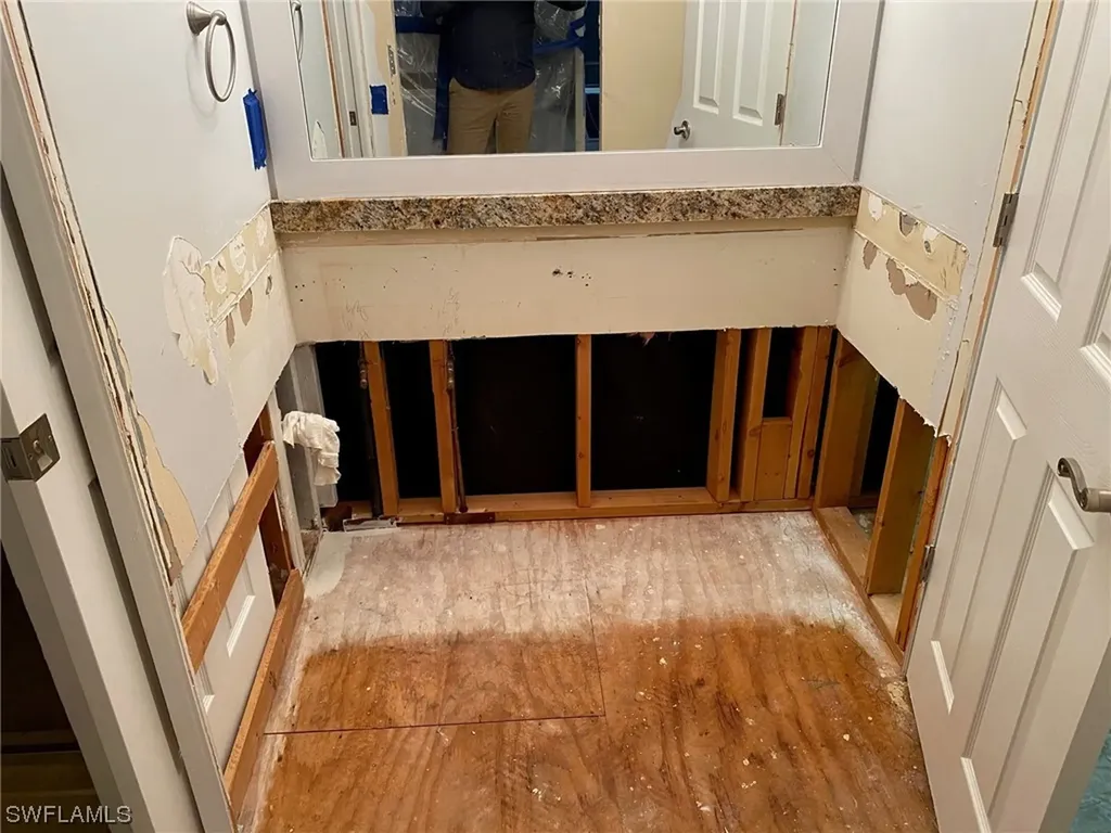 2479 Blind Pass Court Sanibel FL 33957