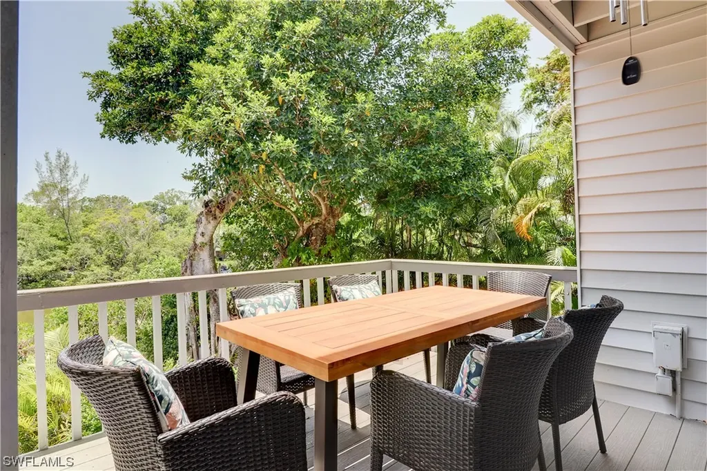 2479 Blind Pass Court Sanibel FL 33957