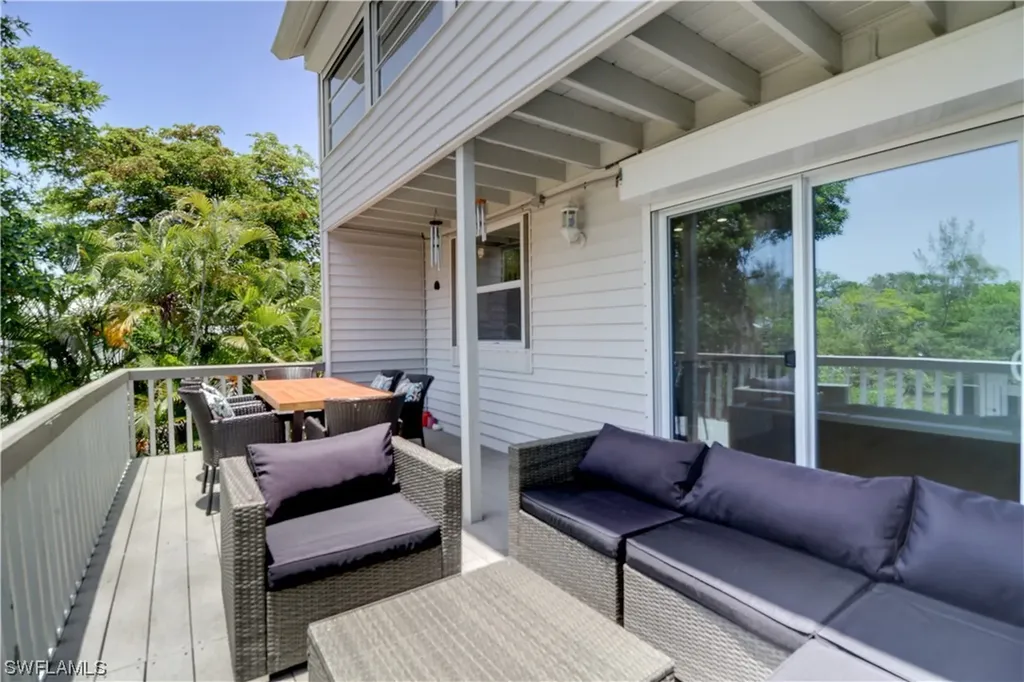 2479 Blind Pass Court Sanibel FL 33957