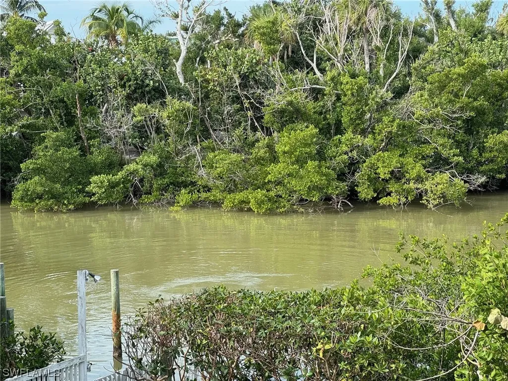2479 Blind Pass Court Sanibel FL 33957