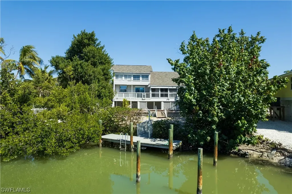 2479 Blind Pass Court Sanibel FL 33957