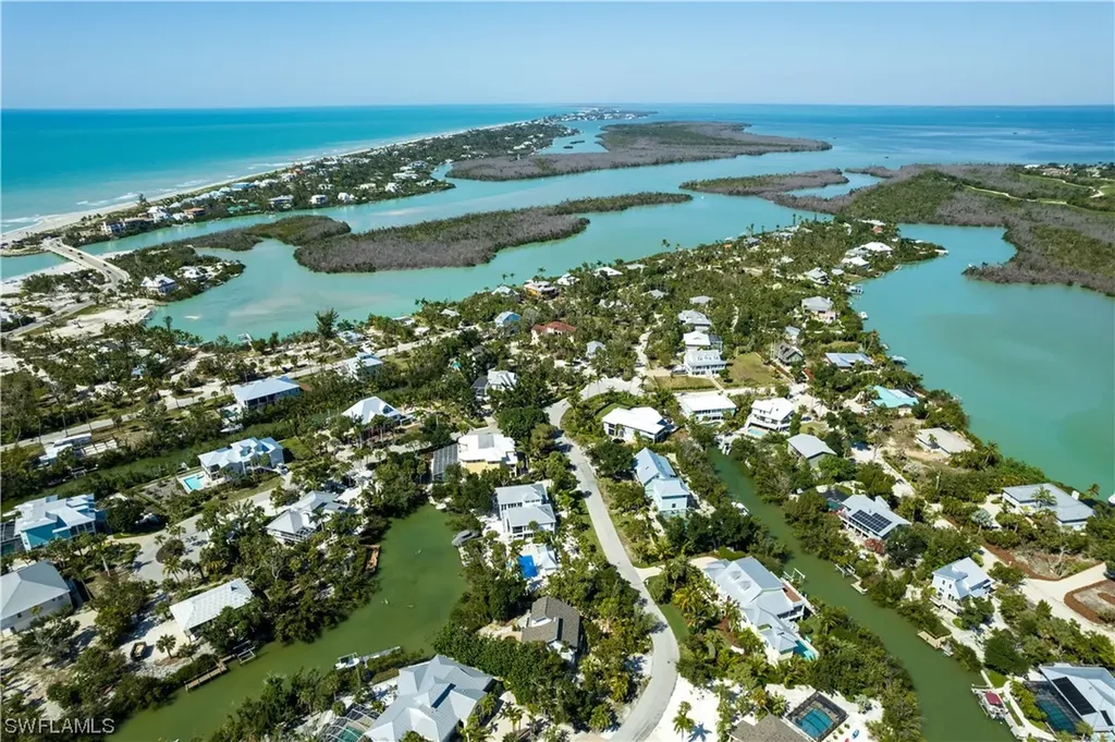 2479 Blind Pass Court Sanibel FL 33957