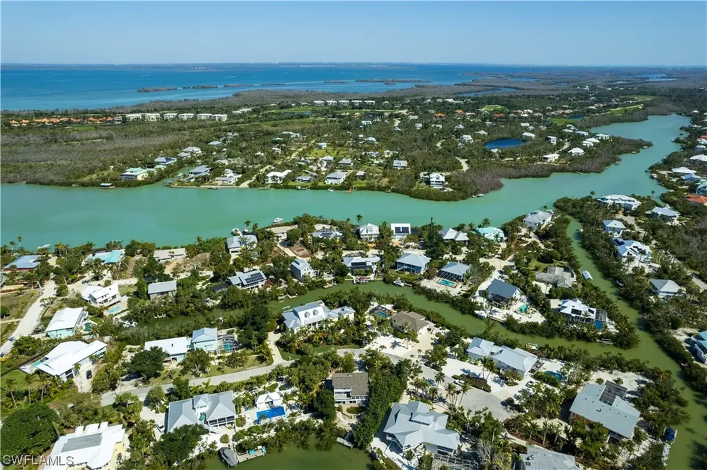 2479 Blind Pass Court Sanibel FL 33957