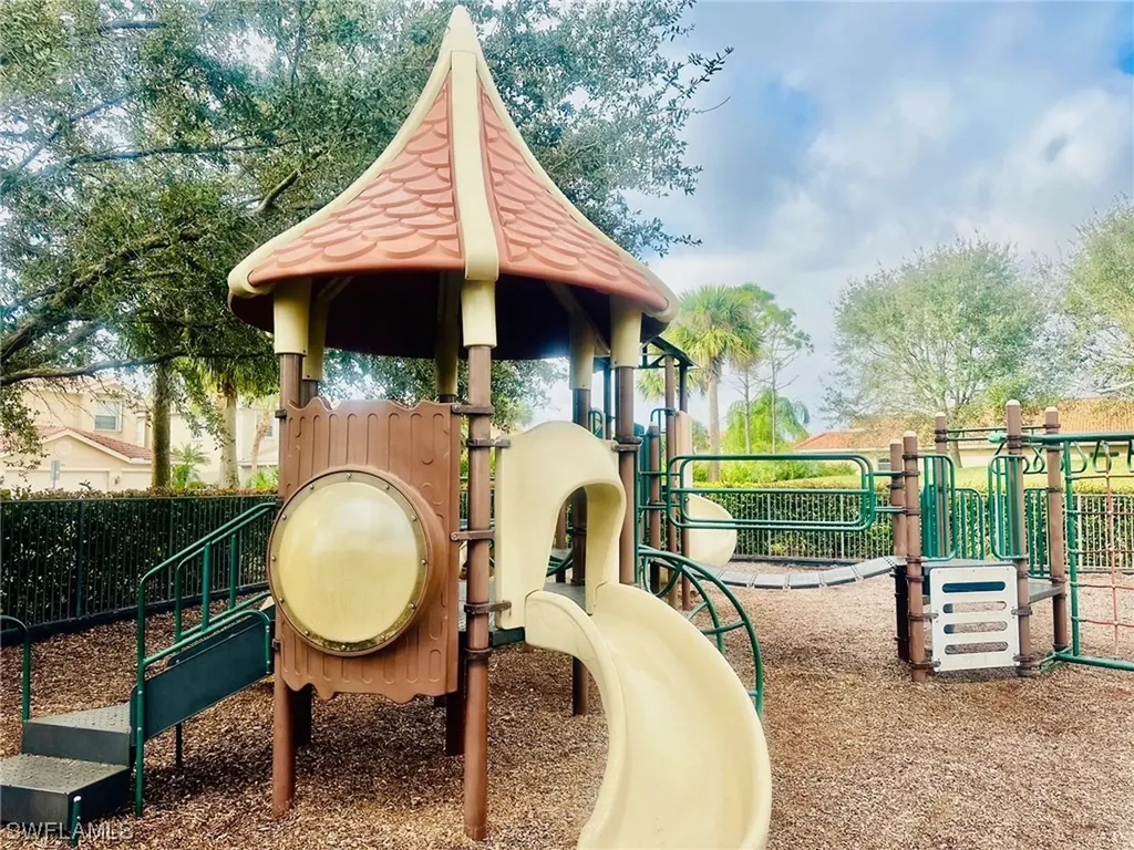 10486 Spruce Pine Court Fort Myers FL 33913