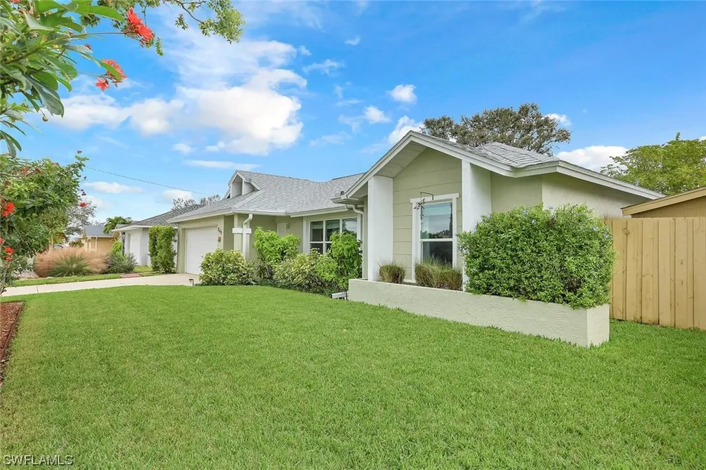 249 SW 32nd Terrace Cape Coral FL 33914