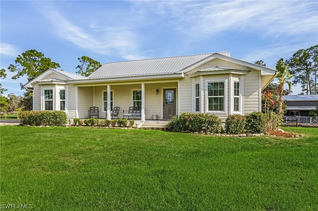 1561 Ivan Boulevard Labelle FL 33935