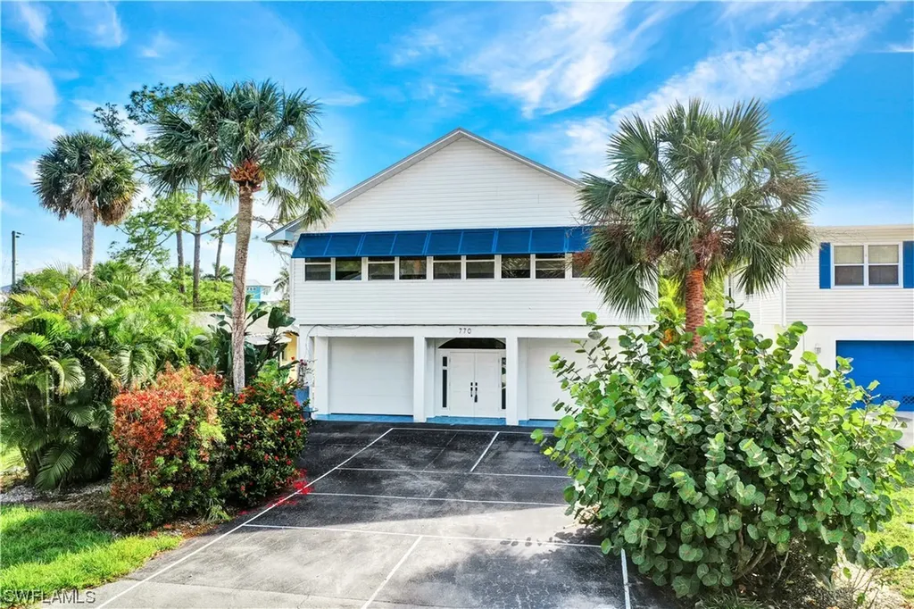 770 Park Avenue Naples FL 34110