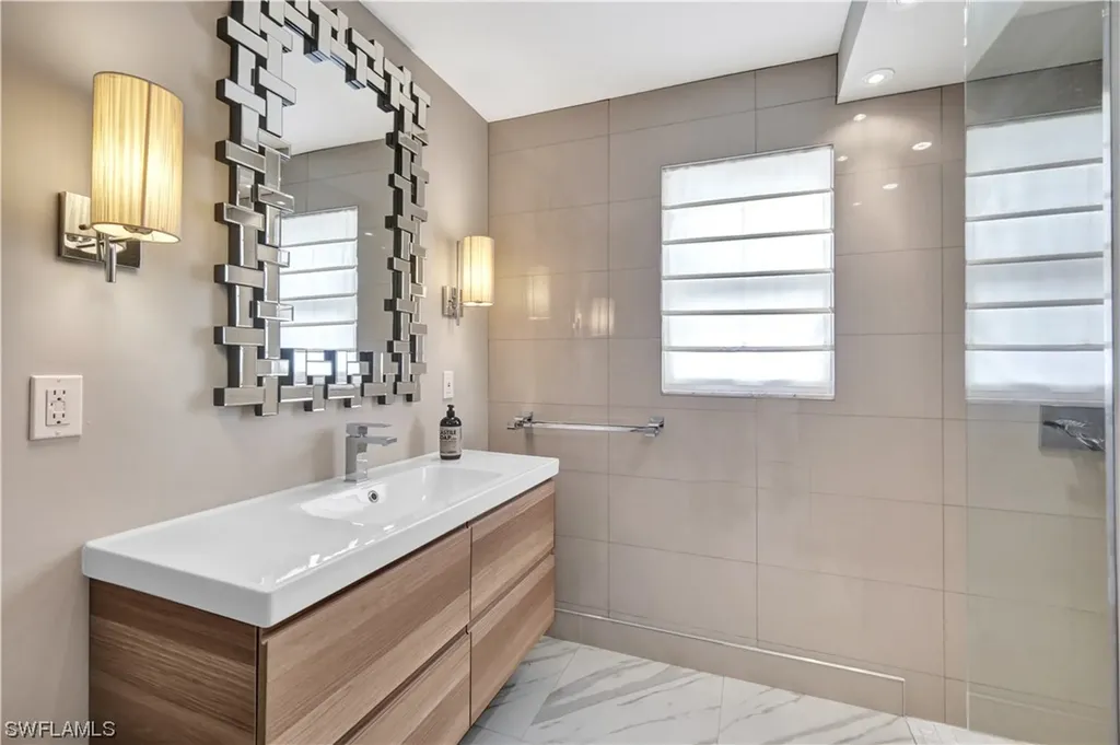 770 Park Avenue Naples FL 34110