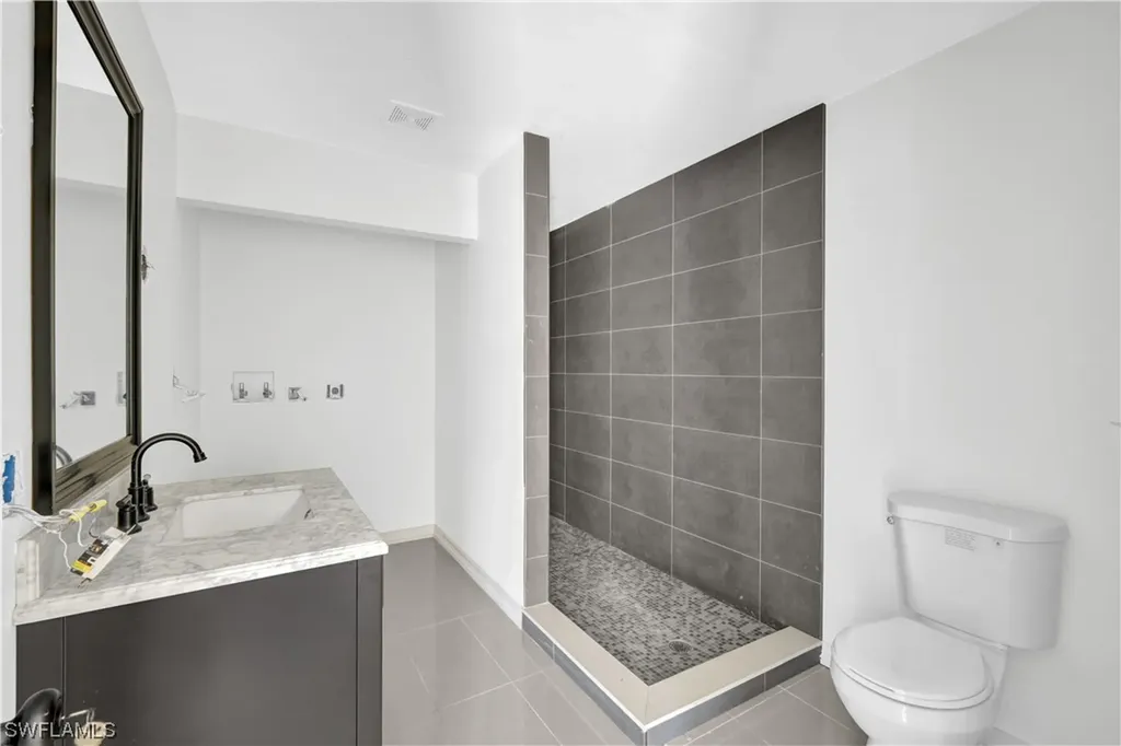 770 Park Avenue Naples FL 34110