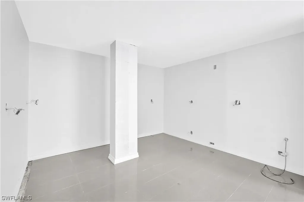 770 Park Avenue Naples FL 34110