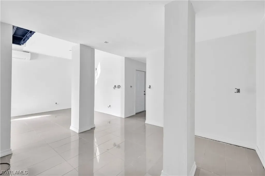 770 Park Avenue Naples FL 34110