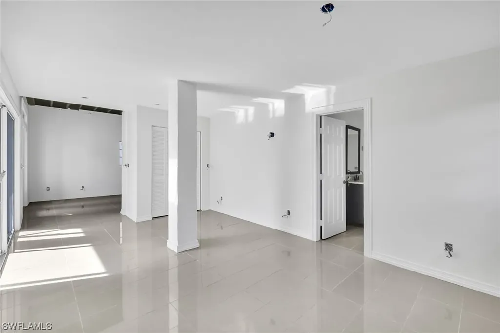 770 Park Avenue Naples FL 34110