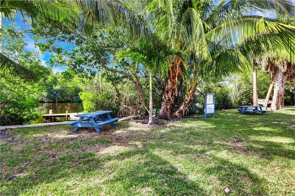 770 Park Avenue Naples FL 34110