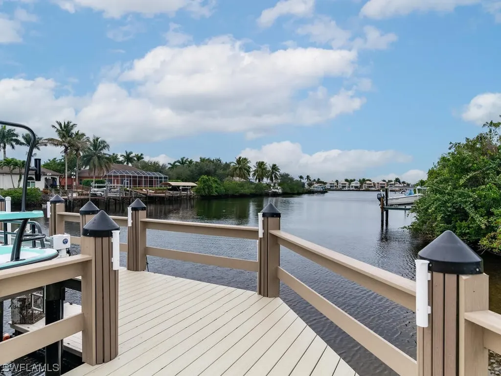 199 Cays Drive Naples FL 34114