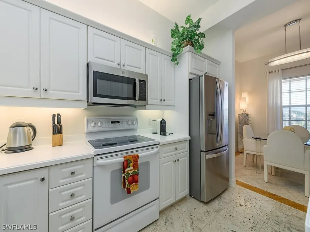 410 Bayfront Place Naples FL 34102