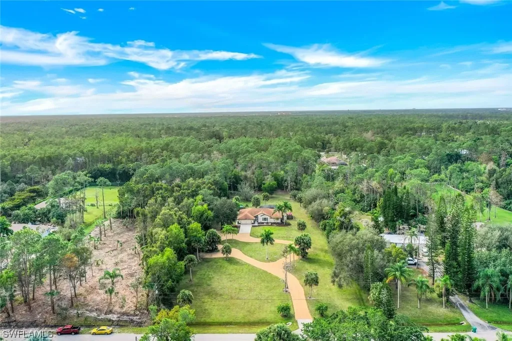 6110 Spanish Oaks Lane Naples FL 34119