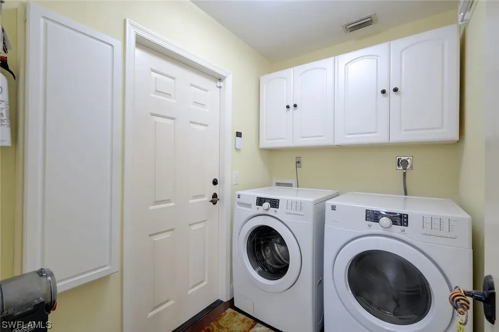 6110 Spanish Oaks Lane Naples FL 34119