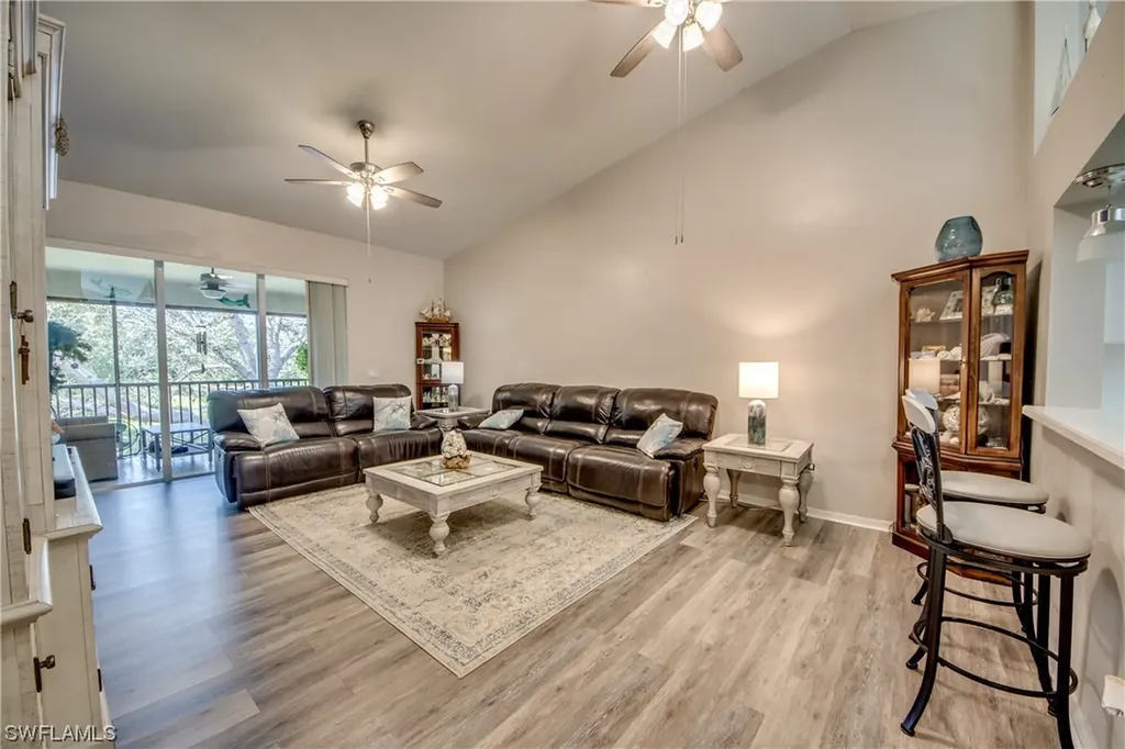 Fort Myers FL, 14580 Daffodil Drive, Unit 706