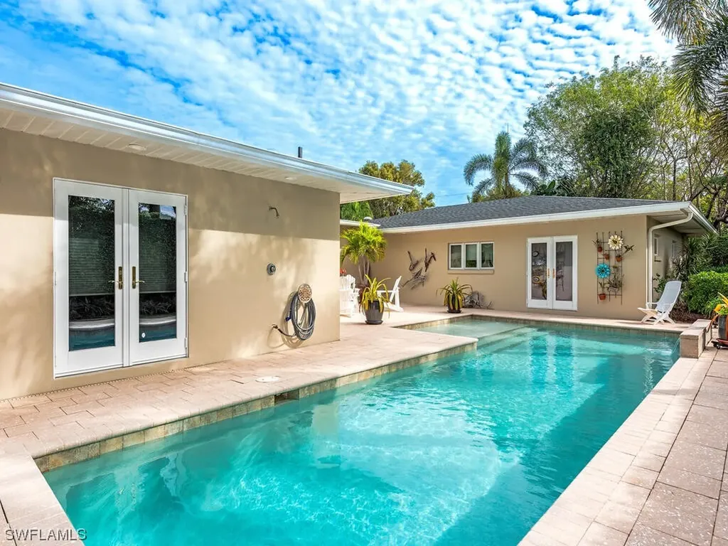 1270 Diana Avenue Naples FL 34103