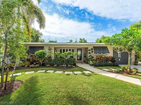 1270 Diana Avenue Naples FL 34103