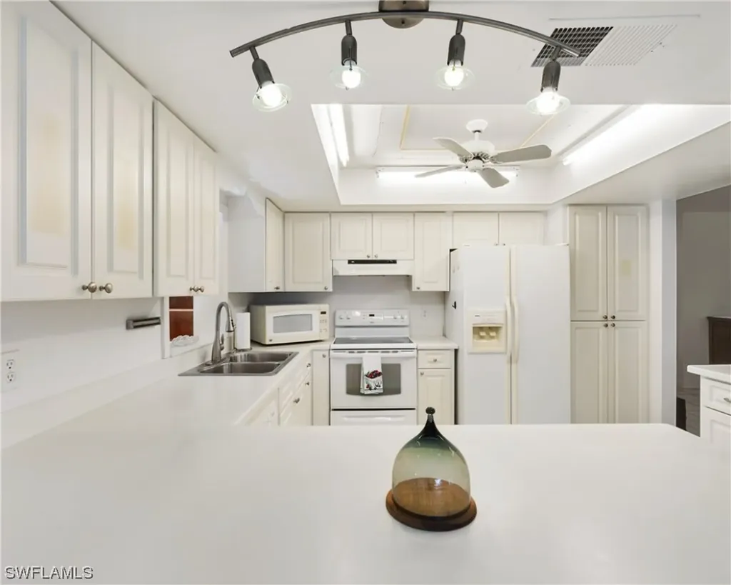 8232 Albatross Road Fort Myers FL 33967