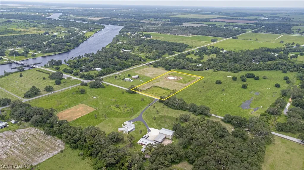 Labelle FL, 1595 Cemetery Road