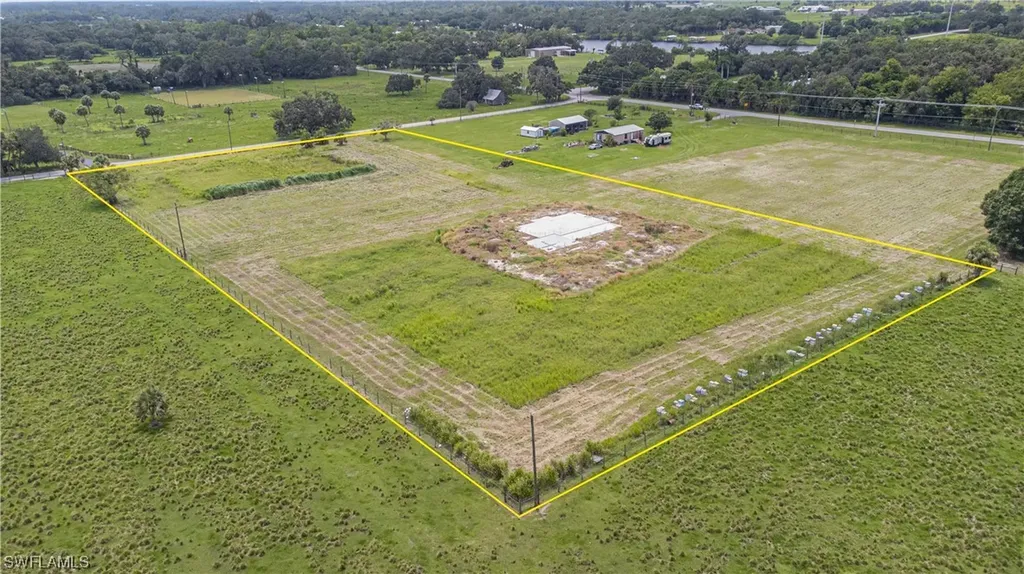 1595 Cemetery Road Labelle FL 33935