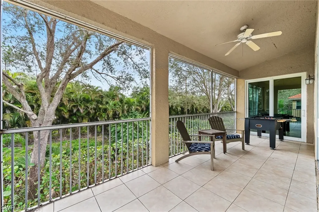 6825 Huntington Lakes Circle Naples FL 34119