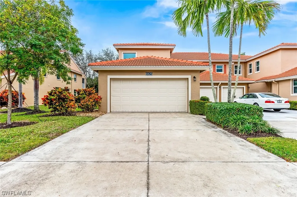 6825 Huntington Lakes Circle Naples FL 34119
