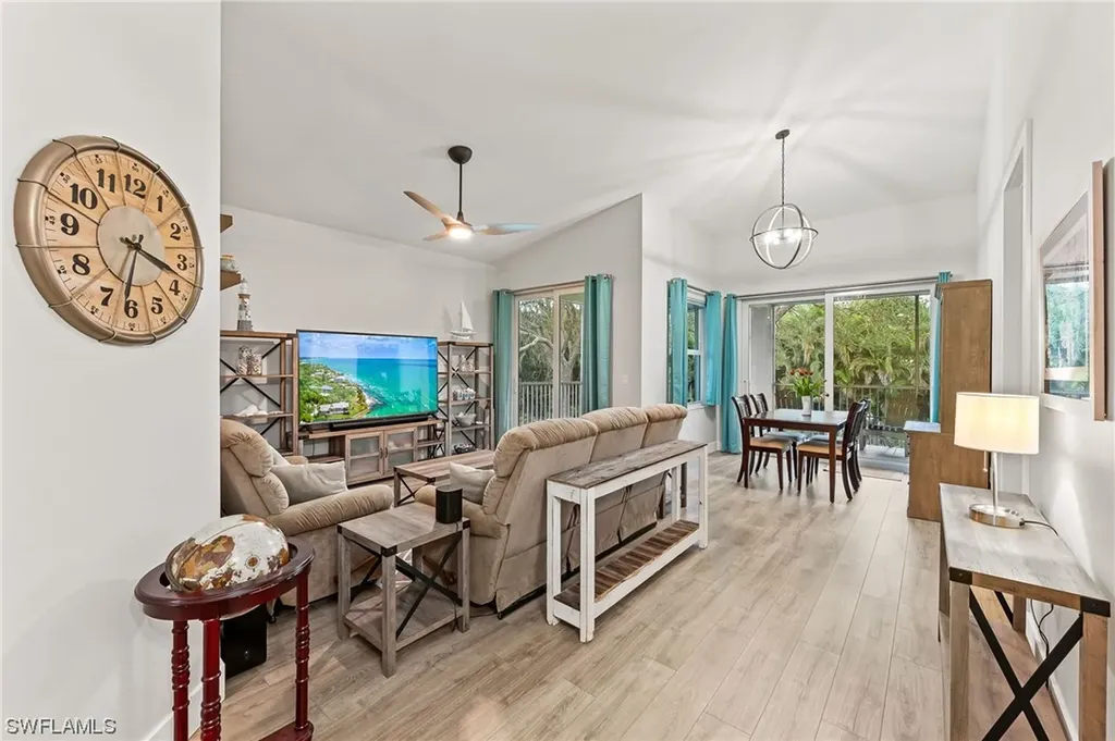6825 Huntington Lakes Circle Naples FL 34119