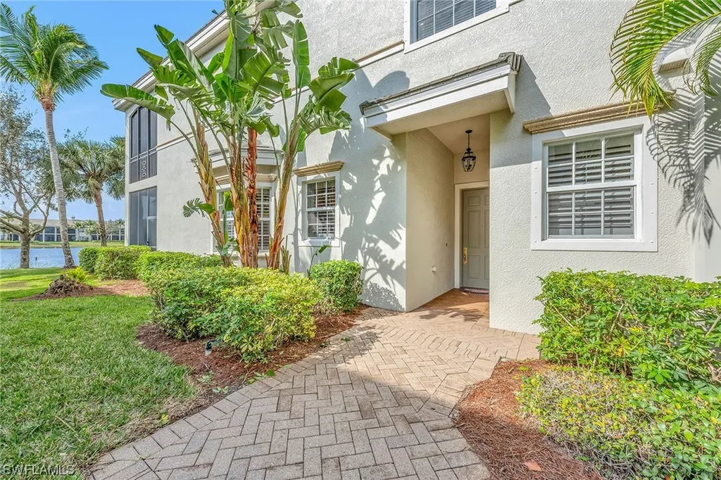 9275 Museo Circle Naples FL 34114