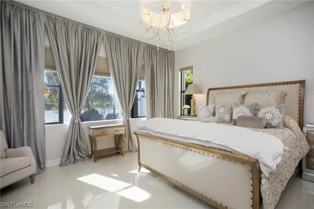 9322 Glenforest Drive Naples FL 34120