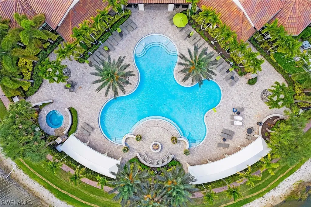 9322 Glenforest Drive Naples FL 34120