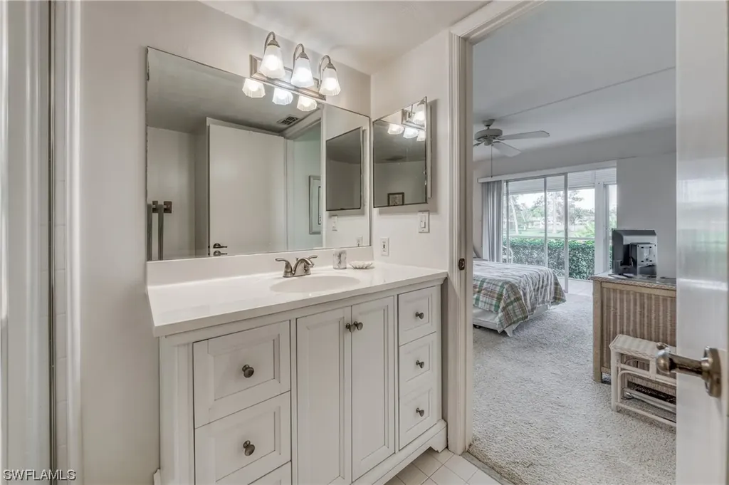 2640 Kings Lake Boulevard Naples FL 34112